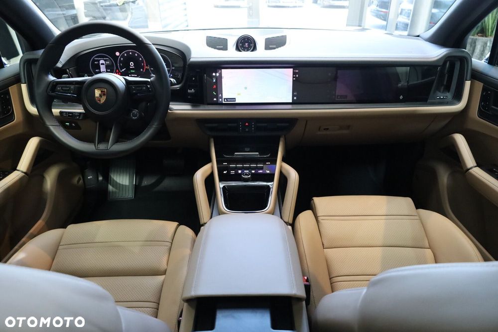Porsche Cayenne - 14