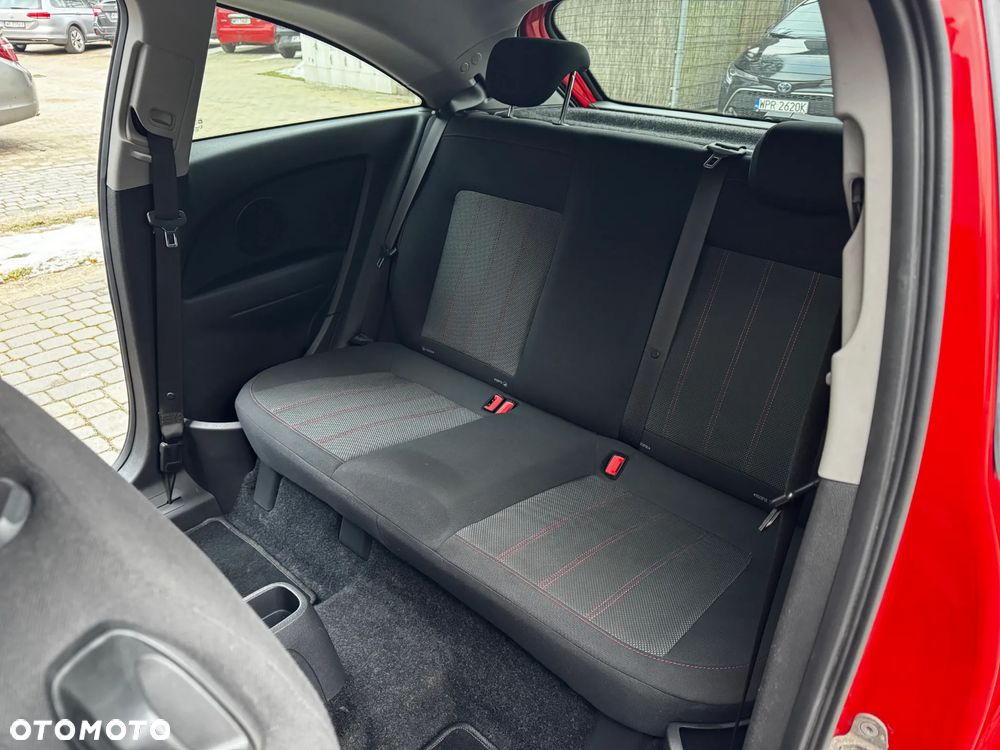 Opel Corsa 1.4 16V Sport - 11