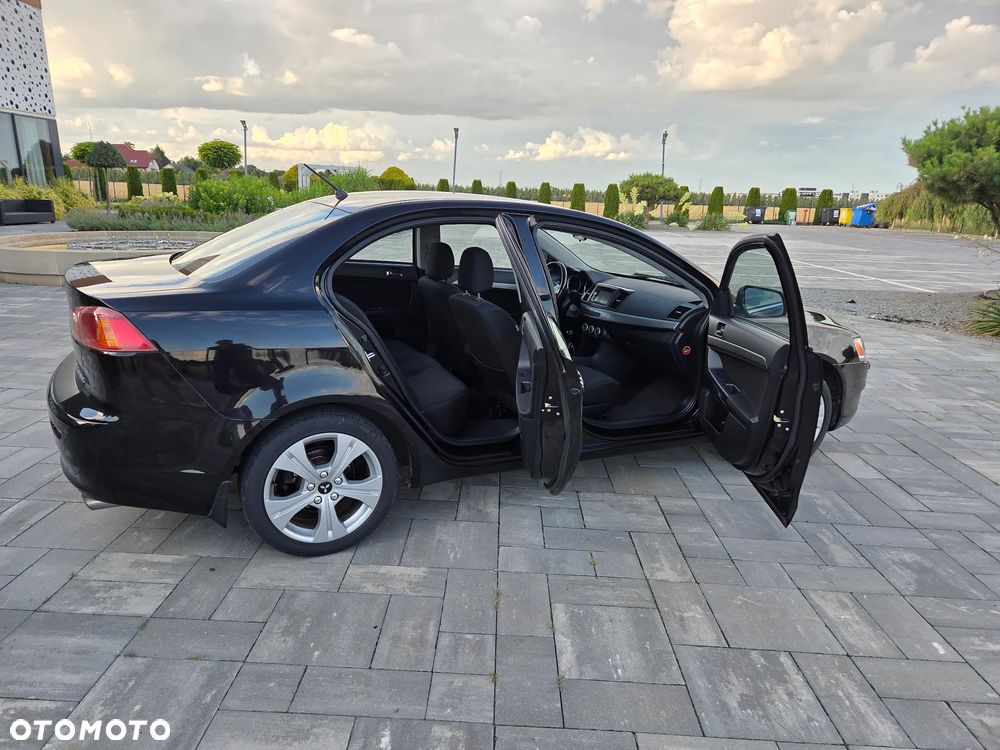 Mitsubishi Lancer 1.8 Invite - 11