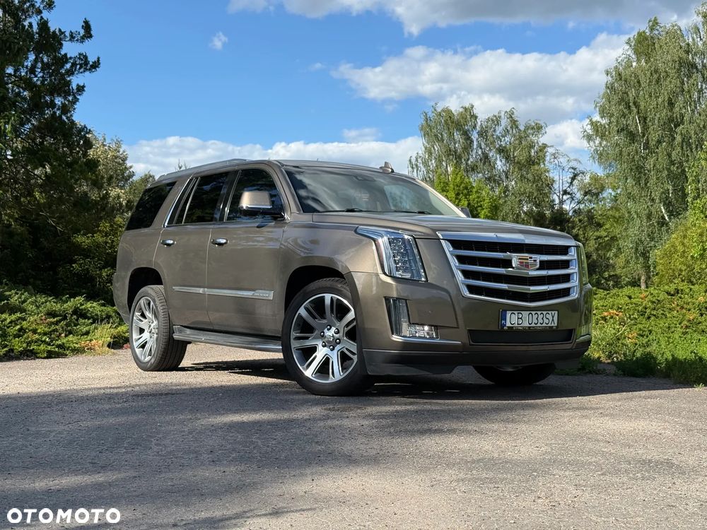 Cadillac Escalade - 20