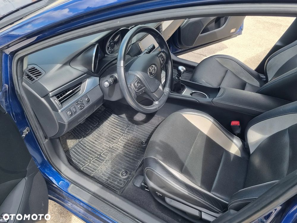 Toyota Avensis 2.0 D-4D Prestige - 13