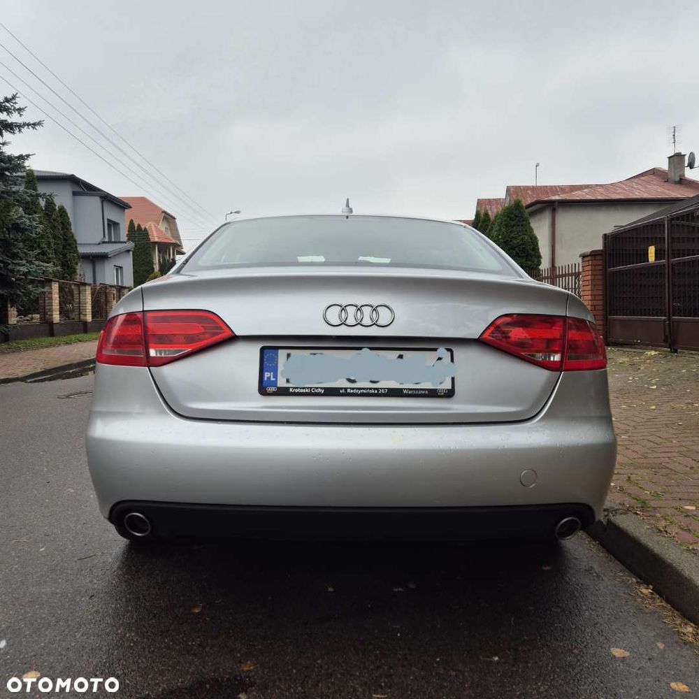 Audi A4 Limousine - 5