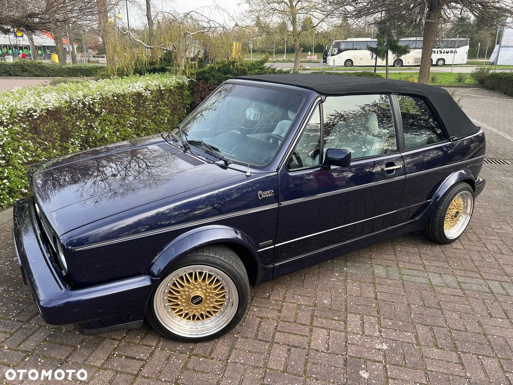Volkswagen Golf - 33