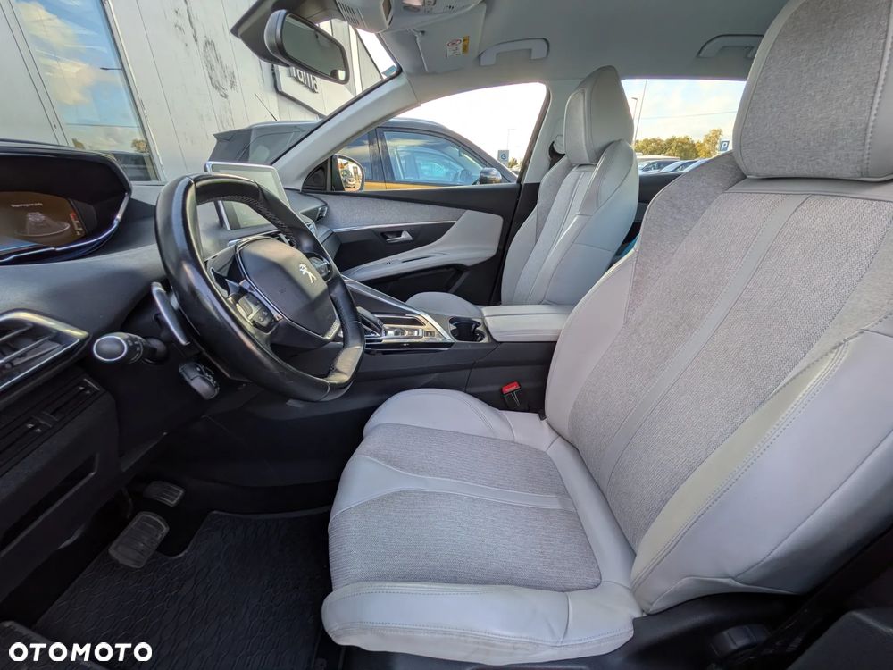 Peugeot 3008 1.5 BlueHDi Allure Pack S&S EAT8 - 9