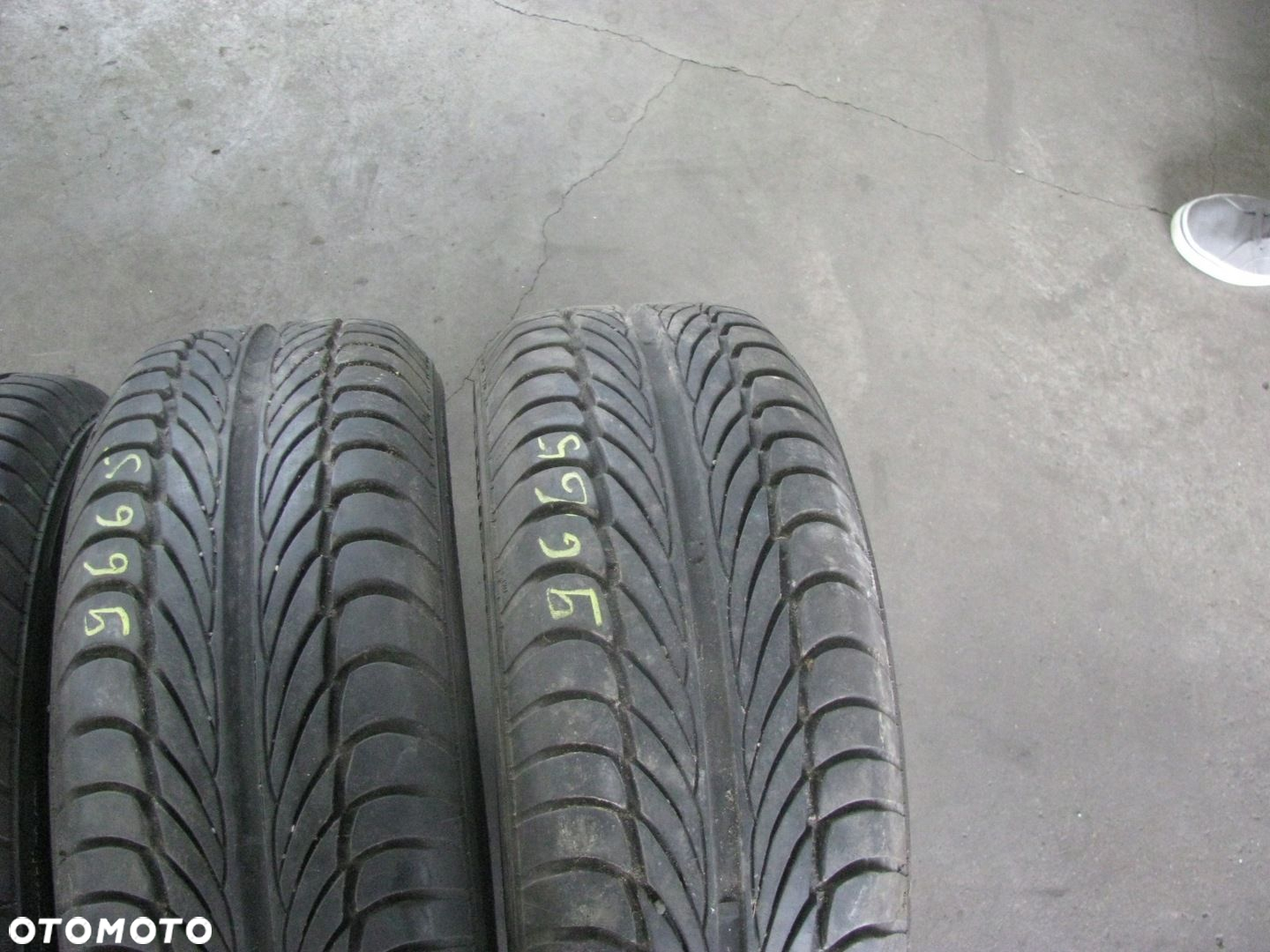 Opona letnia Barum Bravuris 5HM 185/60R14 82 H - 2