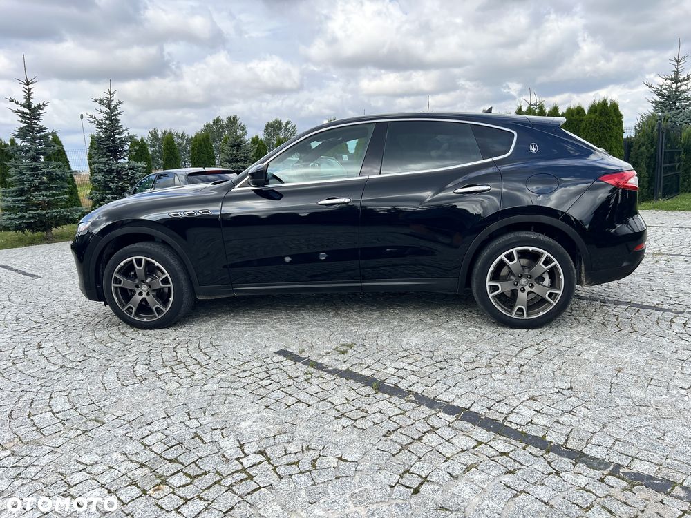 Maserati Levante S Essence - 22