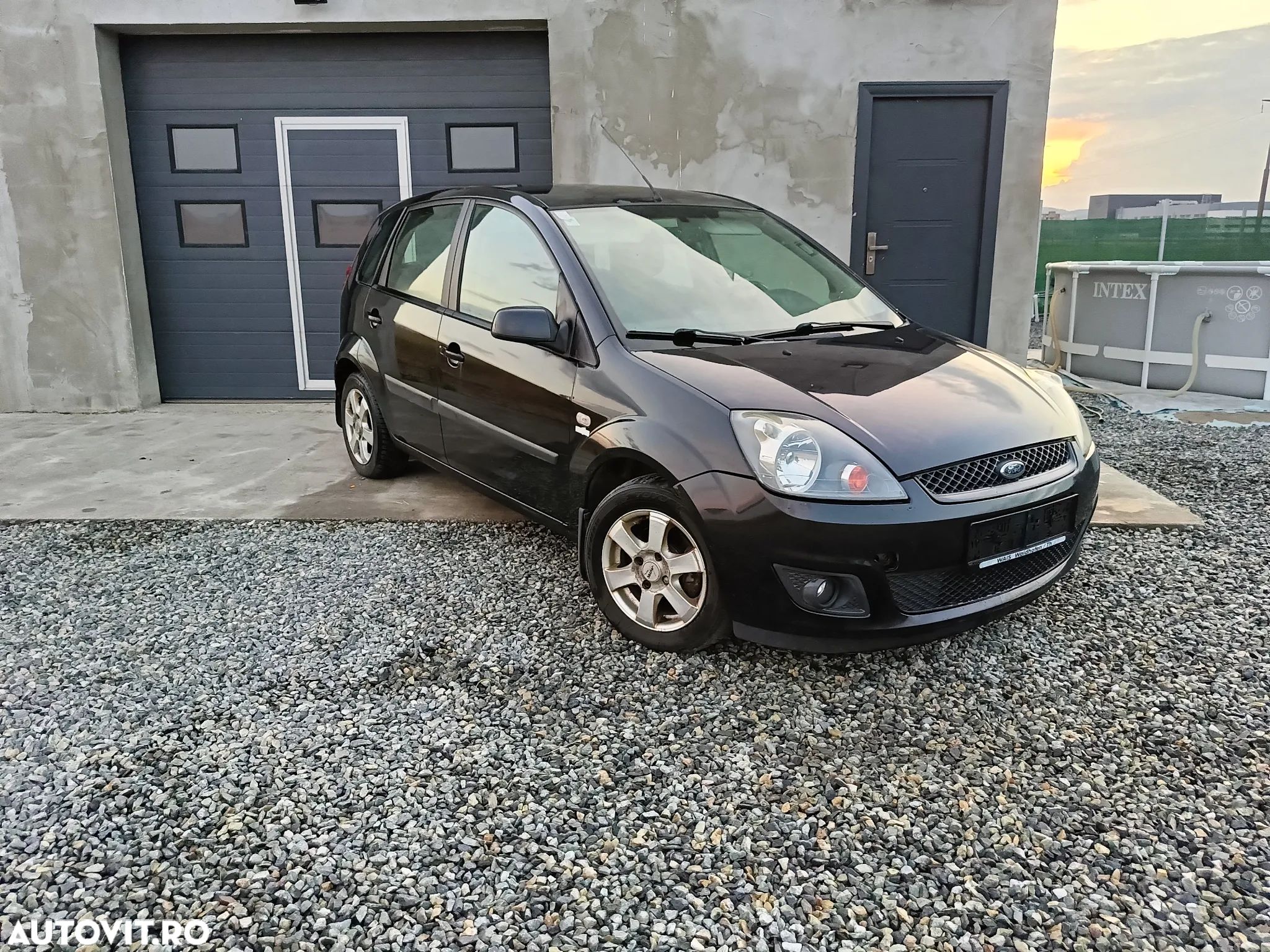 Ford Fiesta 1.25i Ambiente - 1