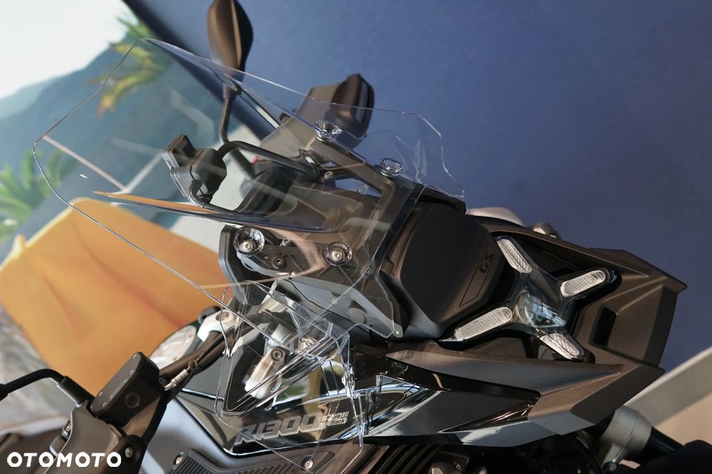 BMW R - 12