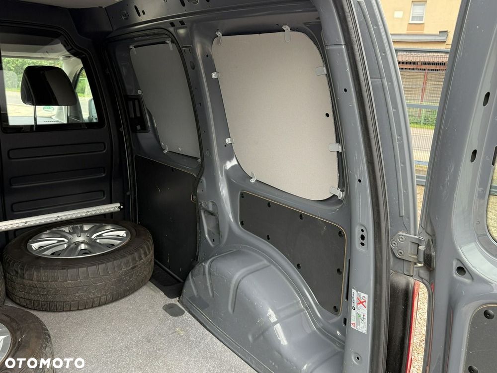 Volkswagen Caddy - 19