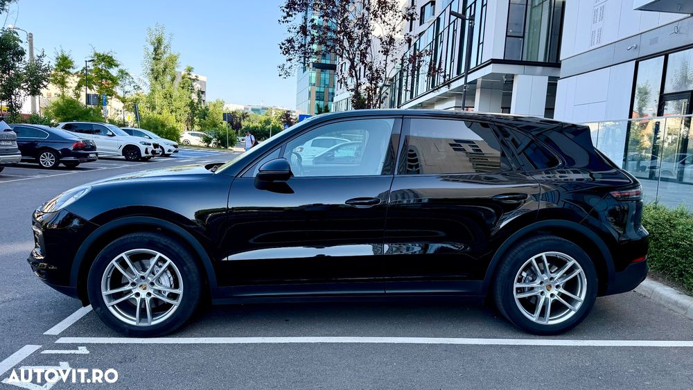 Porsche Cayenne - 4