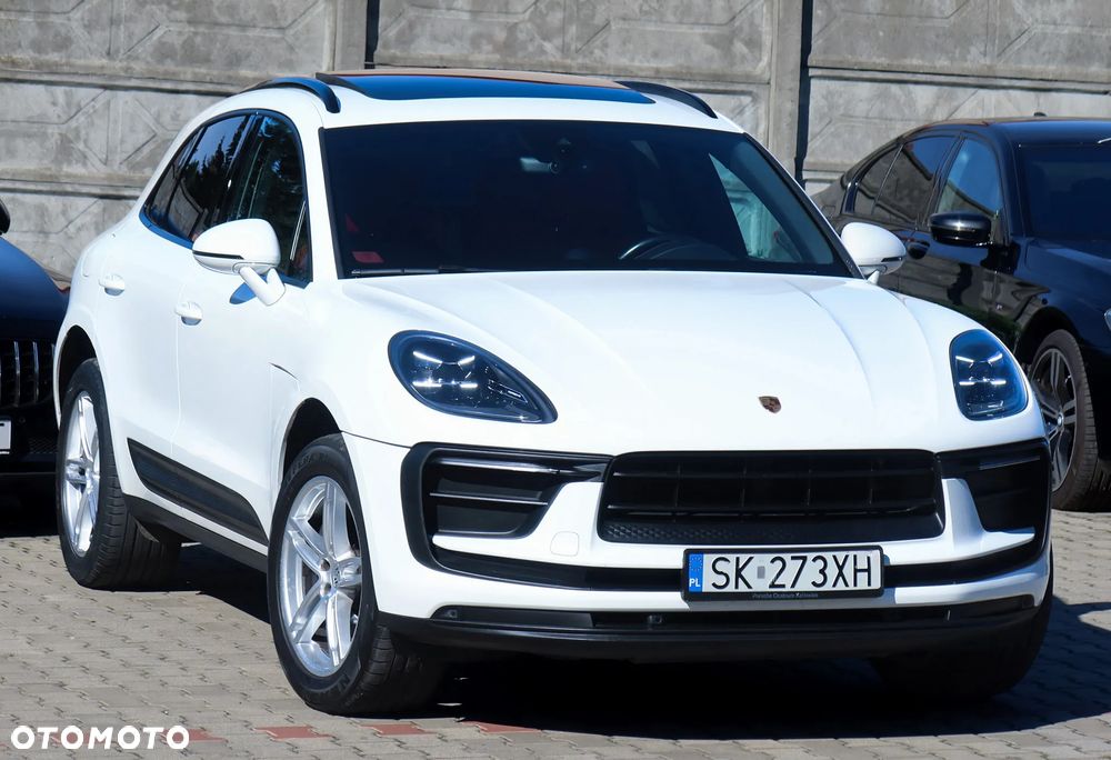 Porsche Macan - 1