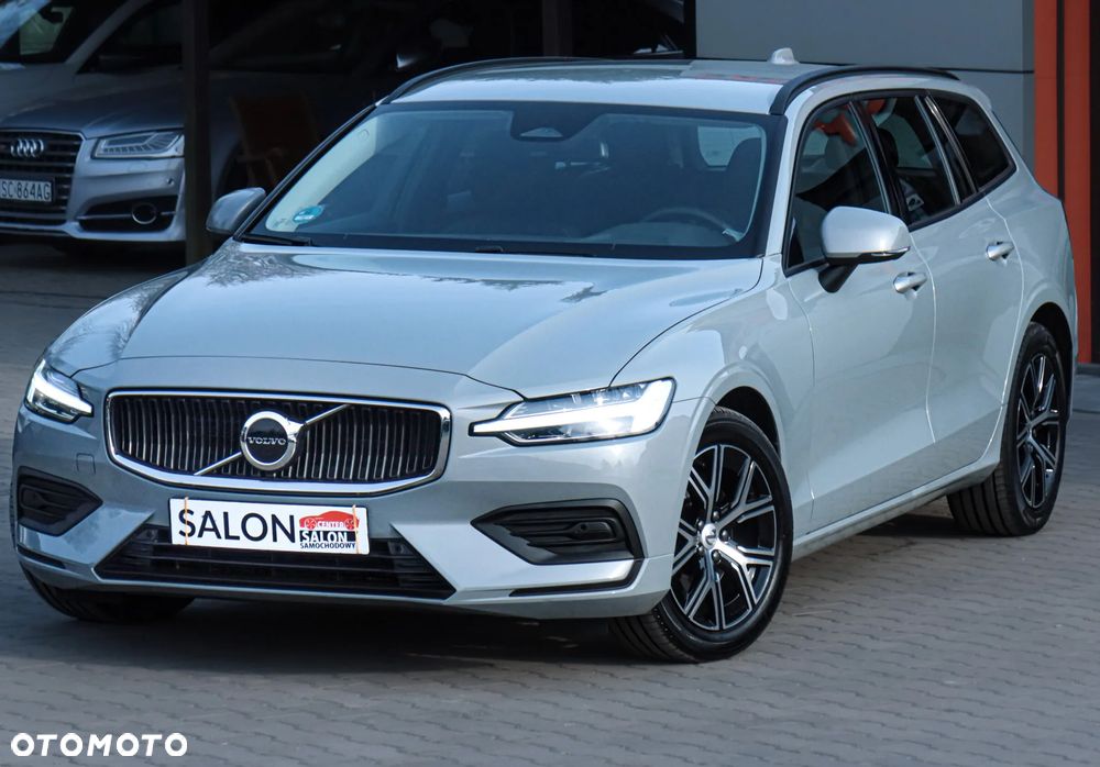 Volvo V60 B3 B DKG Momentum Pro - 39