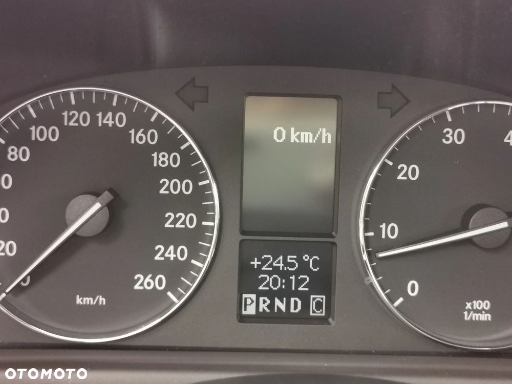 Mercedes-Benz Klasa C 180 Kompressor Automatik Classic - 34