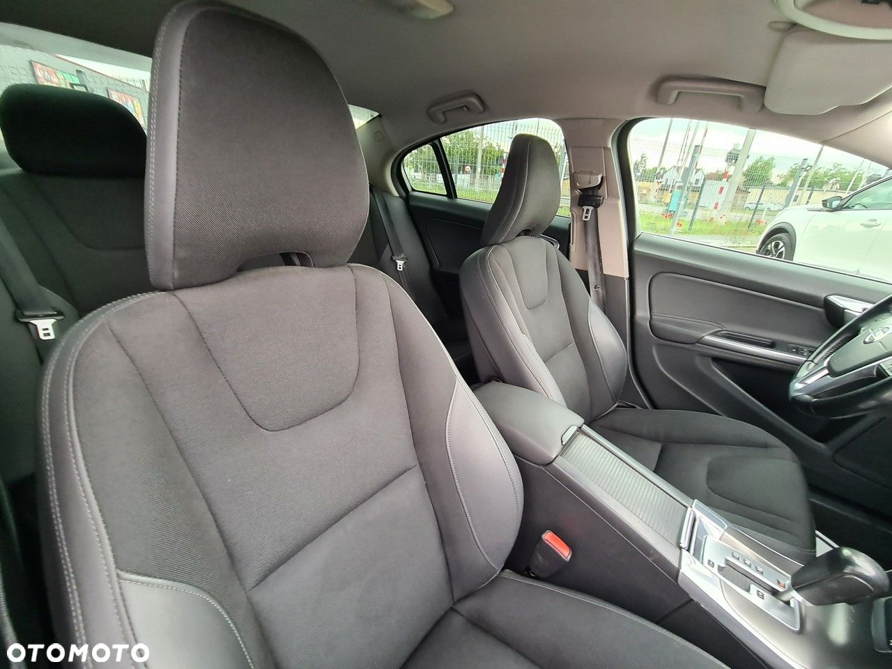 Volvo S60 D3 Geartronic Kinetic - 27