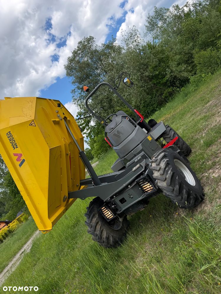 Wacker Neuson DW30 Wozidło Budowlane-Rolnicze 3 tony. 4x4. OBROTOWA koleba 415 mtg .2023 rok. Jak nówka z salonu. Yanmar silnik. Z upadłości Norweskiej. Pełne sterowanie dżojstik REWERS HYDROSTATIC. Opony zero zużycia. Aktualna DEKRA BMWT. Pełny Oryginał Fabryczny Lakier w każdym miejscu! Ani deka luzu wycieku. Oswietlenie Full. Szybka wolna jazda. WIELKA OKAZJA. Hak kulka. wszystkie opony 2021 rok. Wielka Okazja! - 3