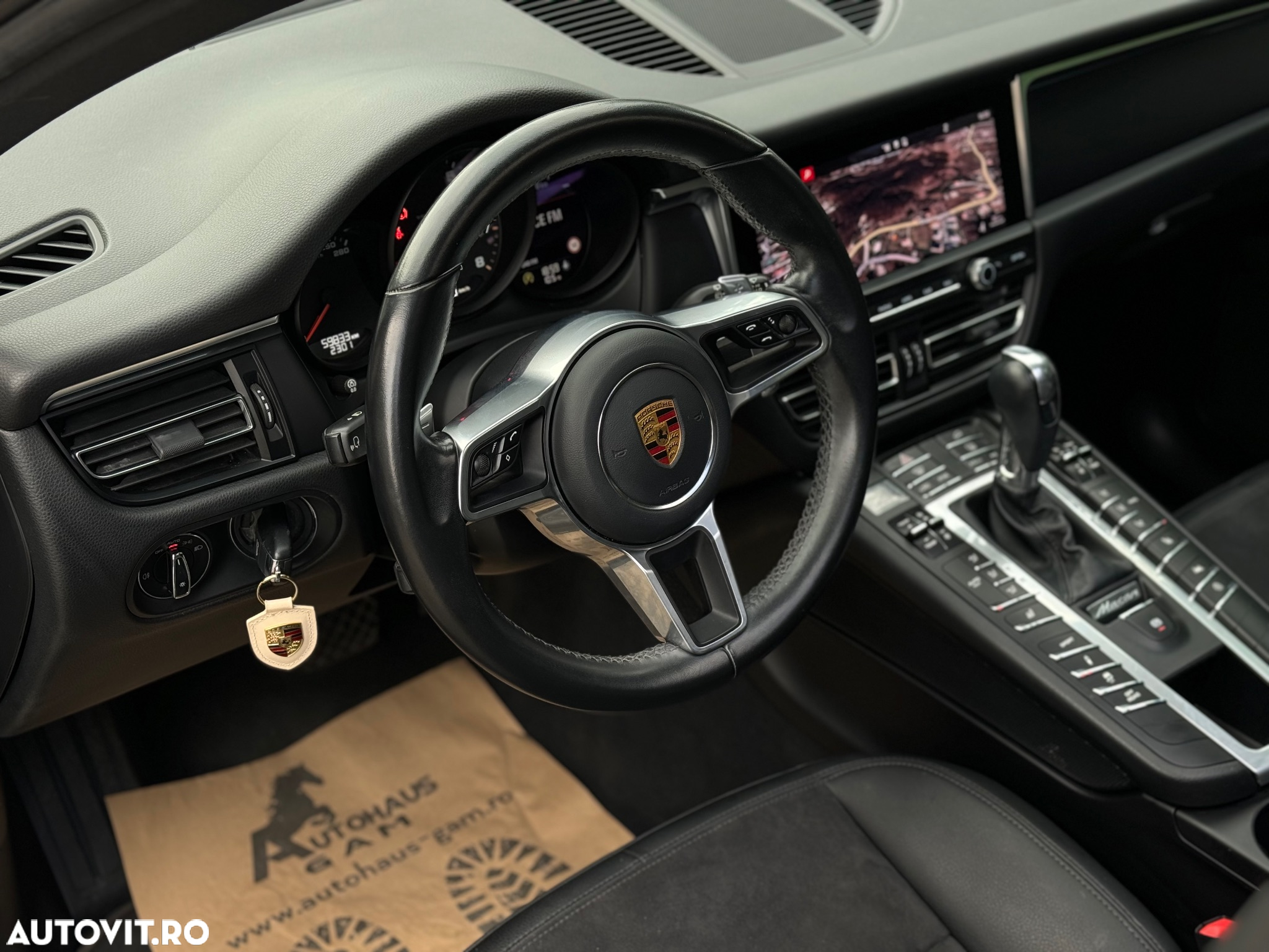 Porsche Macan Standard - 10