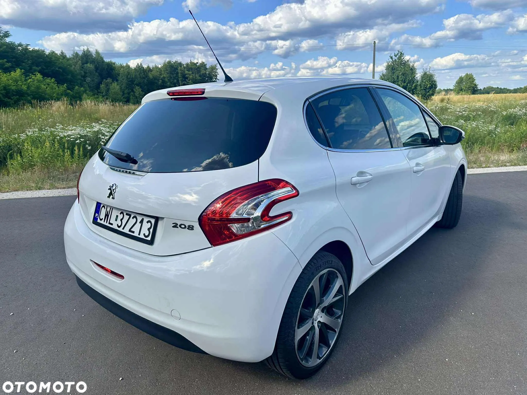 Peugeot 208 - 3
