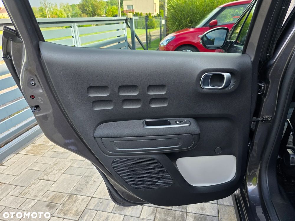 Citroën C3 1.2 PureTech Shine S&S EAT6 - 19