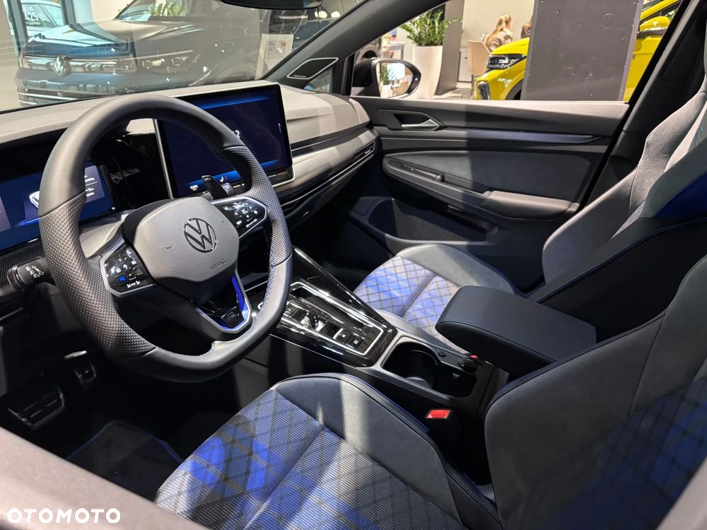 Volkswagen Golf - 13