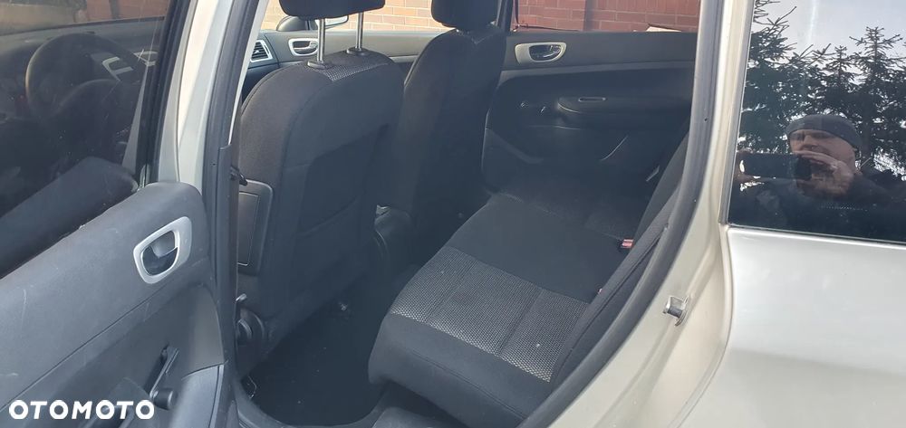 Peugeot 307 1.6 HDI Oxygo - 11