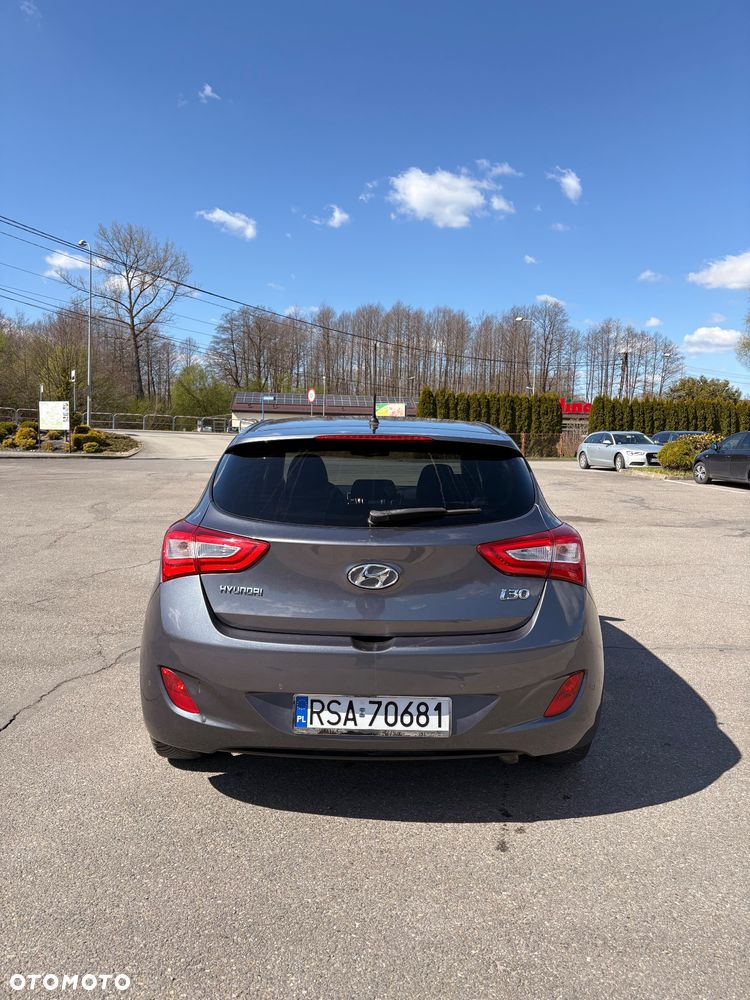 Hyundai i30 blue 1.6 GDI DCT Passion - 5