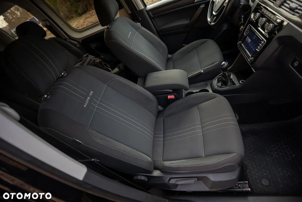 Volkswagen Caddy 2.0 TDI Comfortline - 22