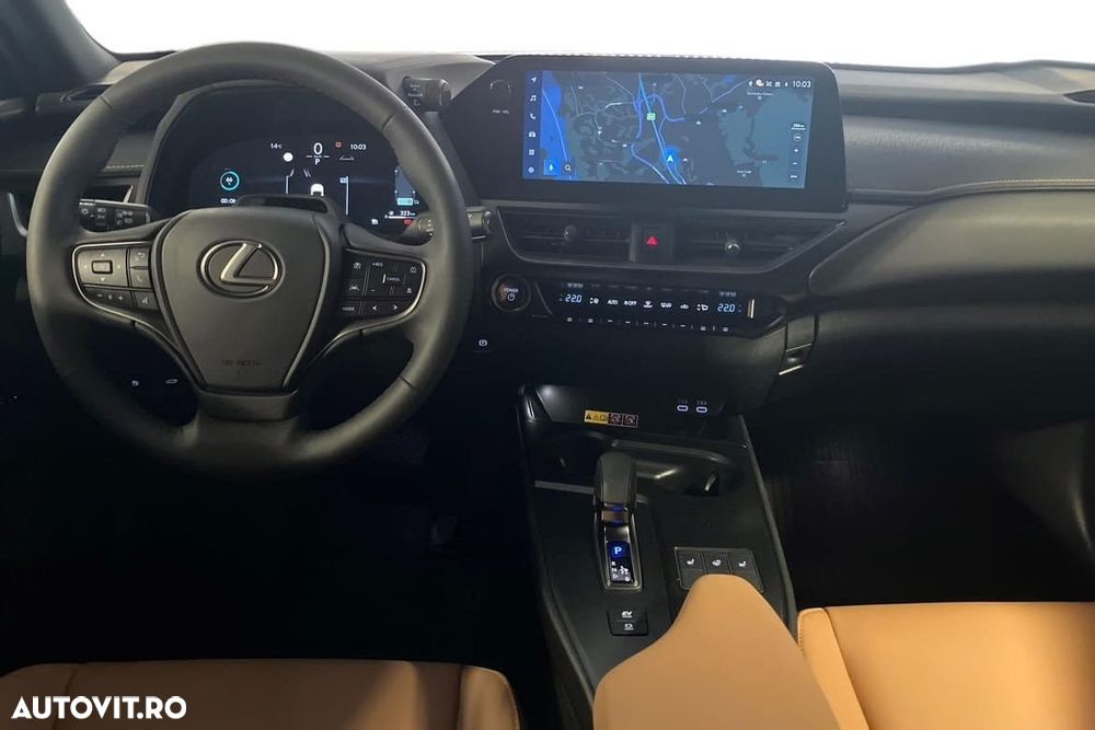 Lexus UX 300h (E-FOUR) F SPORT - 12