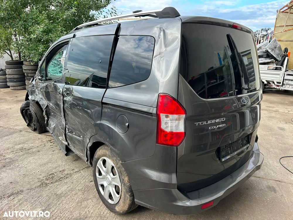 Dezmembrari Ford Tourneo Courier/ 1.5 TDCI - 3