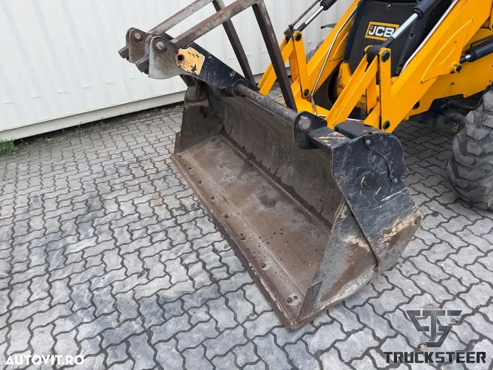 JCB 3CX Plus - 11
