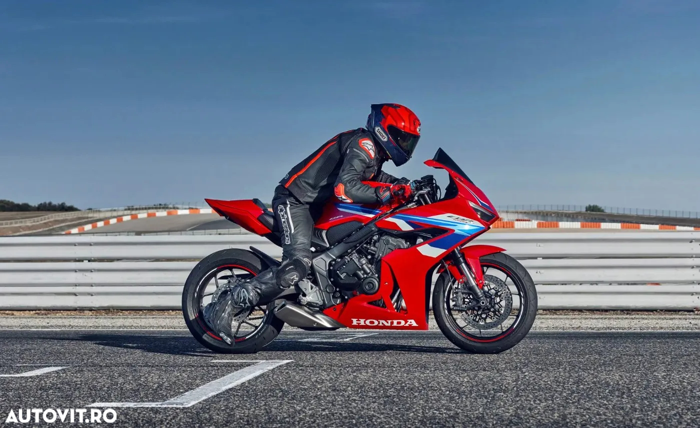 Honda CBR 650R - 3