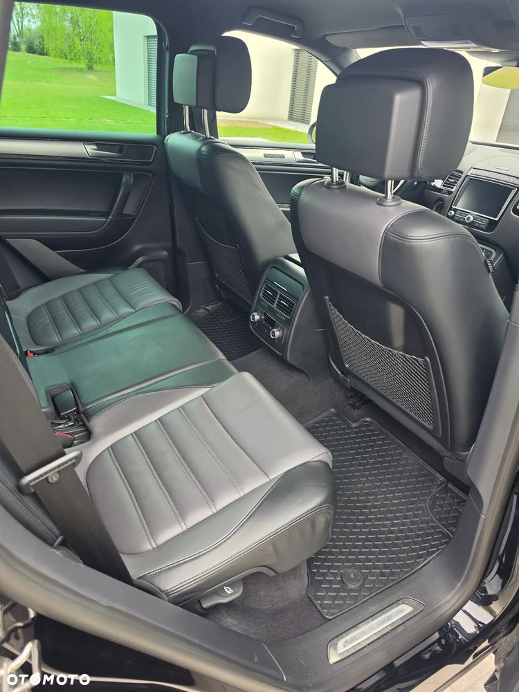 Volkswagen Touareg 3.0 V6 TDI BMT Perfectline R-Style - 6