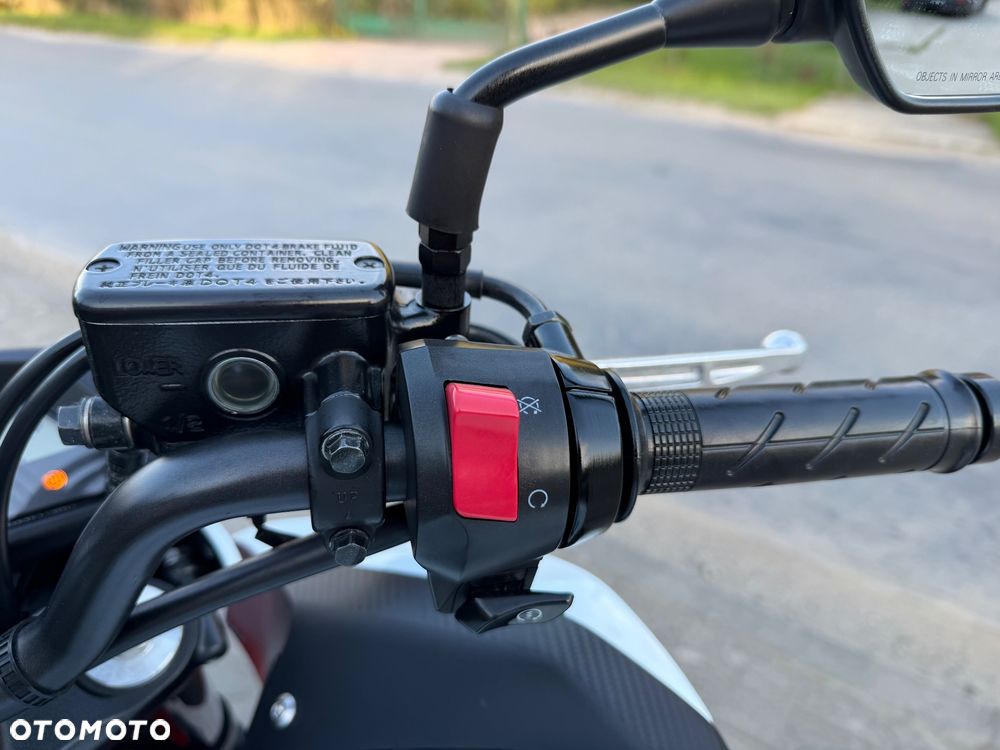 Honda CB - 11