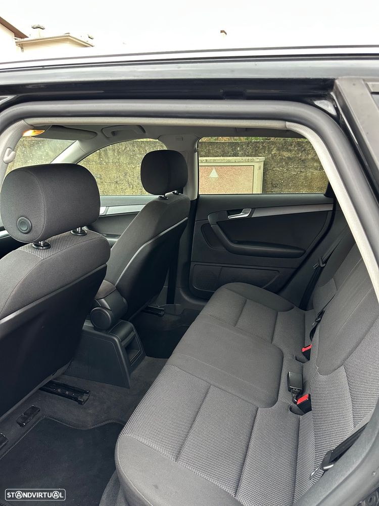 Audi A3 Sportback 1.6 TDI Attraction - 6