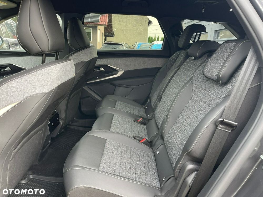 Peugeot 5008 1.2 PureTech mHEV Allure Pack S&S e-DCS6 - 13