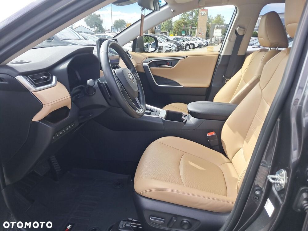 Toyota RAV4 - 13