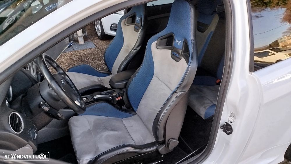 Ford Focus 2.5 RS - 12