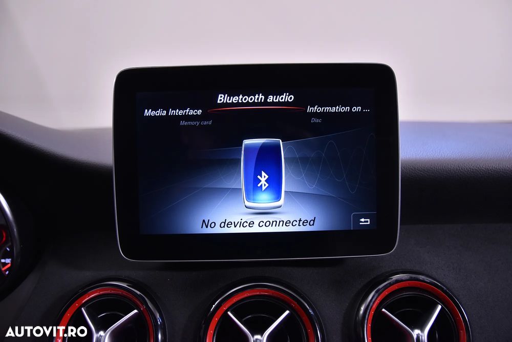 Mercedes-Benz GLA 45 AMG 4MATIC Aut. - 22
