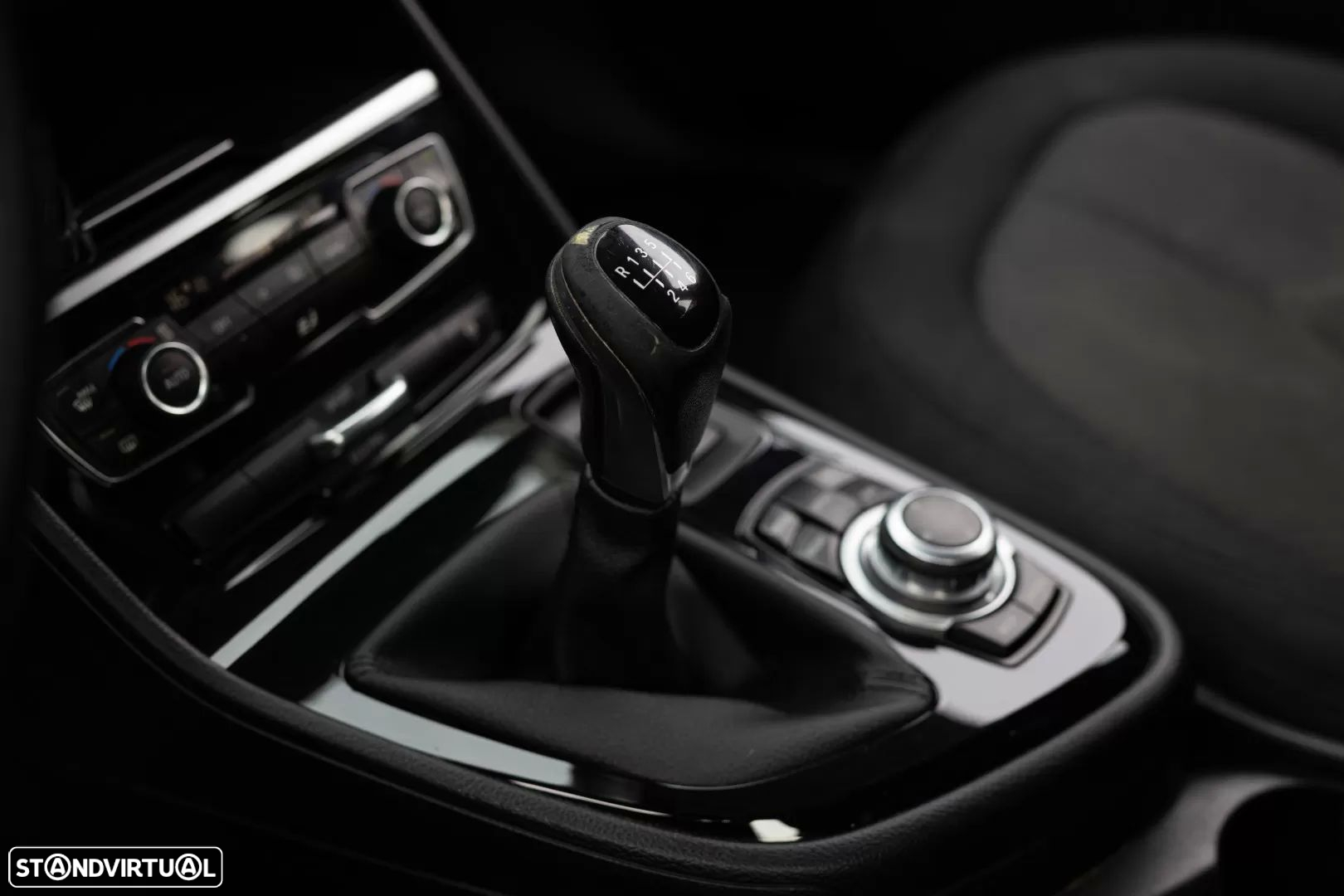 BMW 216 Active Tourer d - 11