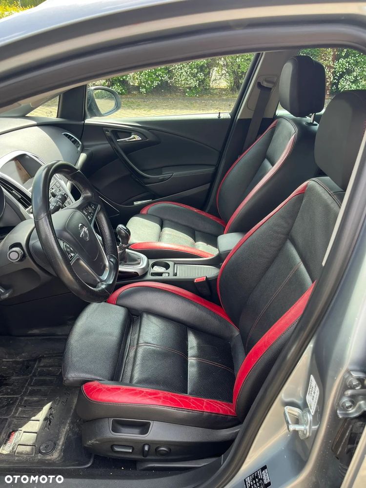 Opel Astra 2.0 BiTurbo CDTI DPF ecoFLEX SportsTourer St - 13