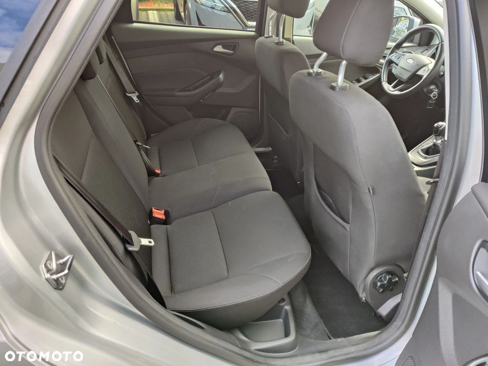 Ford Focus 1.0 EcoBoost Trend Edition Business - 18