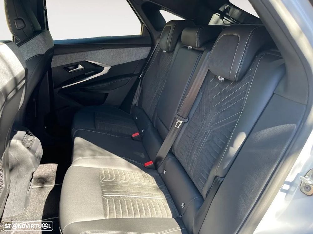 Peugeot E-3008 73 kWh GT - 15