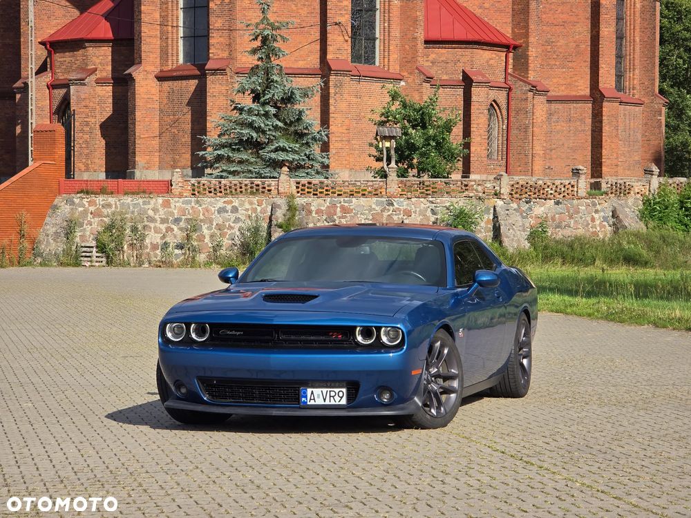Dodge Challenger 6.4 Scat Pack - 2