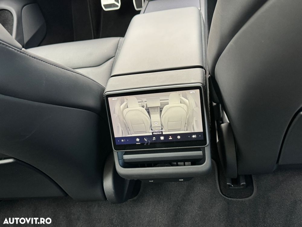 Tesla Model 3 - 15