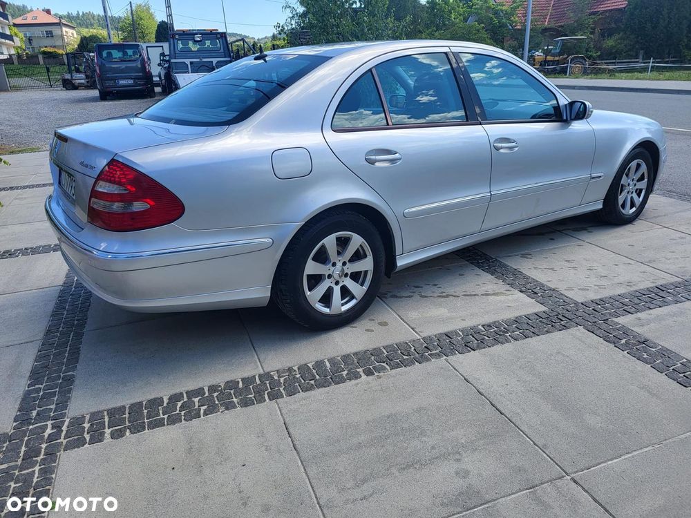 Mercedes-Benz Klasa E 320 CDI 4-Matic T Avantgarde - 6