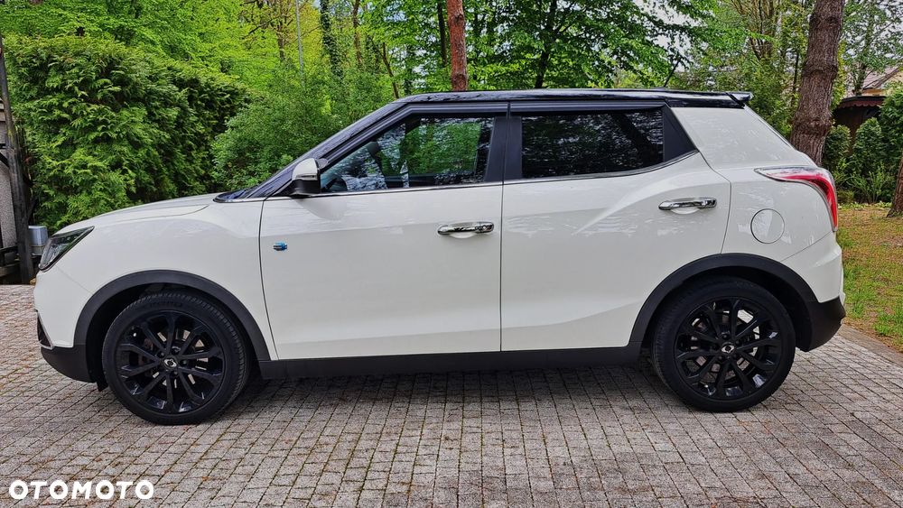 SsangYong/KGM Tivoli e-XDi 160 2WD Black+White - 9