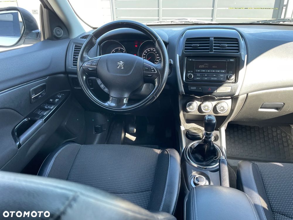 Peugeot 4008 - 25