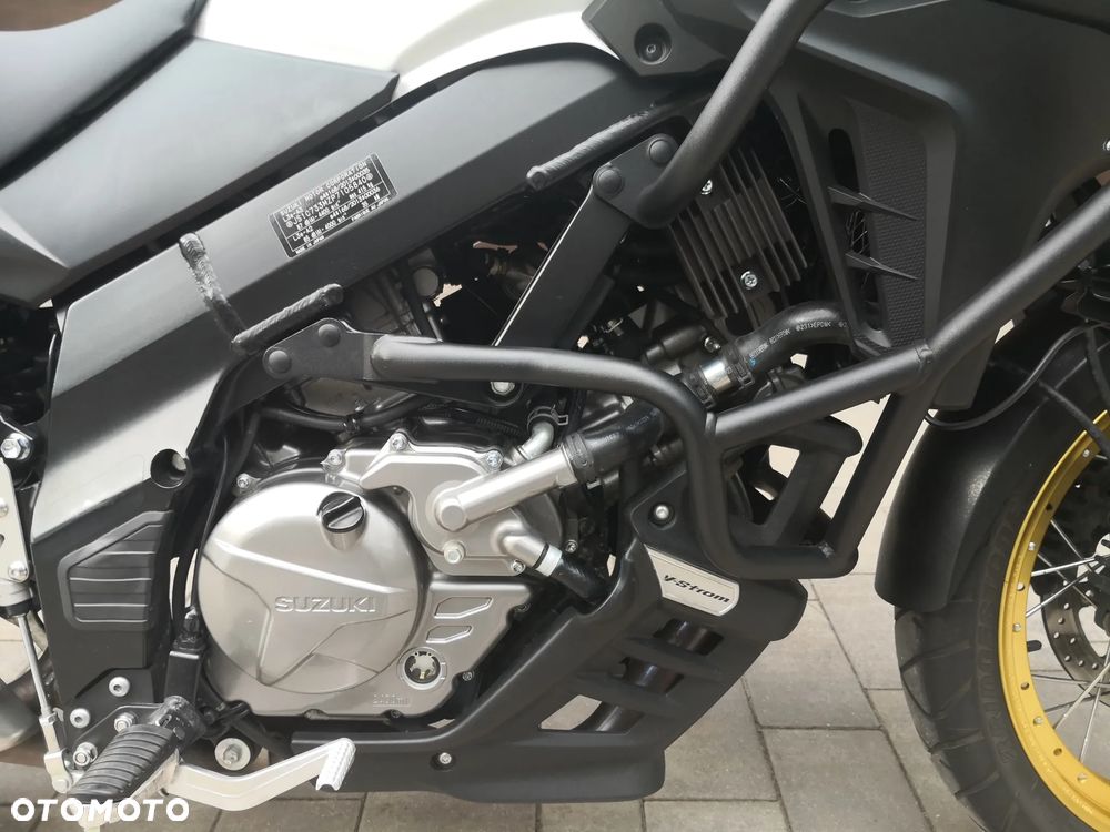 Suzuki V-STROM - 3