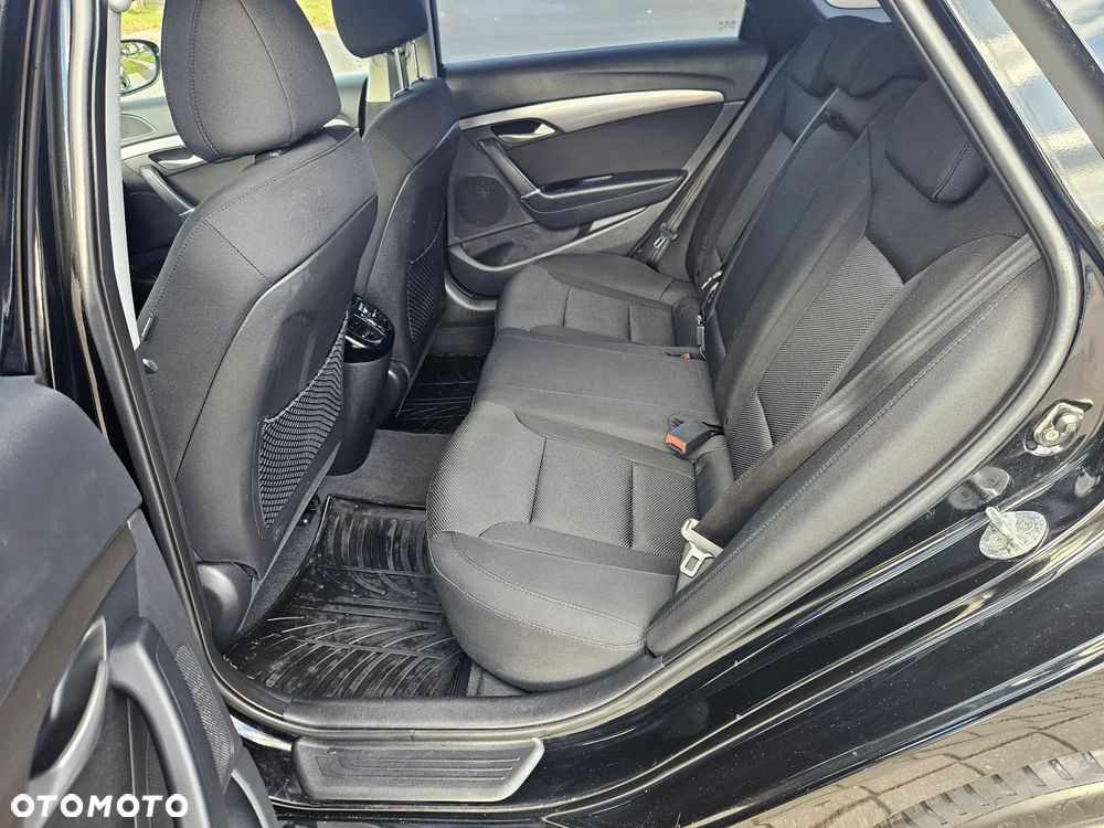 Hyundai i40 Kombi 1.6 Trend - 10