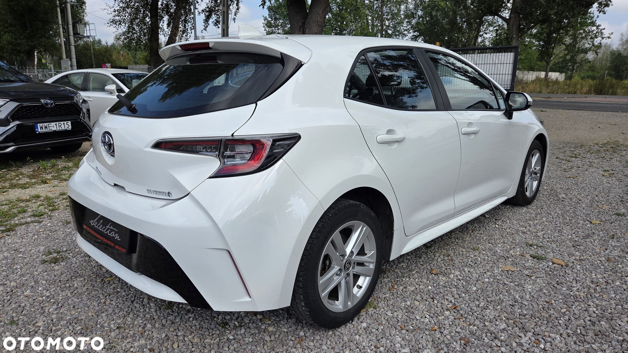 Toyota Corolla 1.8 Hybrid Business Edition - 6