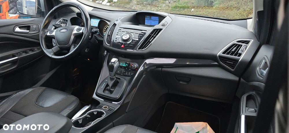 Ford Kuga 2.0 TDCi 4x4 Titanium - 35